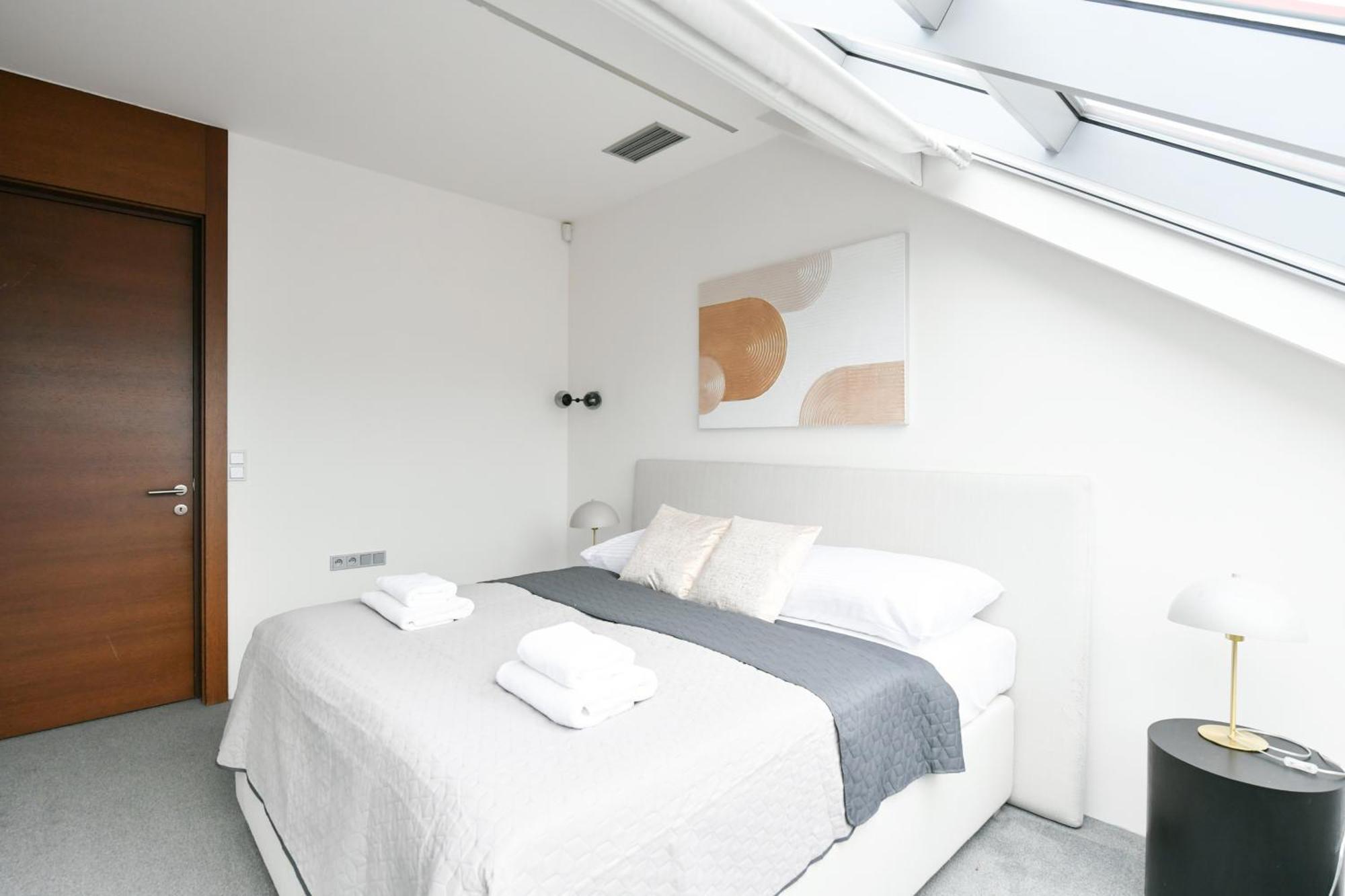Presidential Penthouse, 303M2, Jacuzzi On Terrace, Sauna, 6Bdrm, 4Bthrm, Ac, Lift Prag Exterior foto